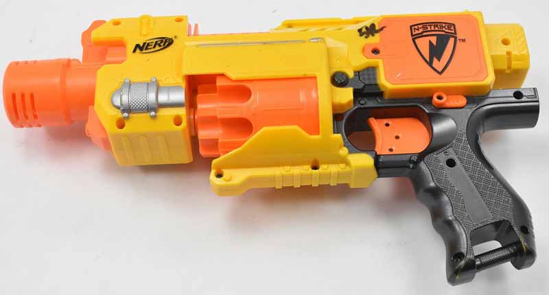 تفنگ اسباب بازی نرف تیر فومی مدل NERF N-STRIKE BARRICADE RV-10